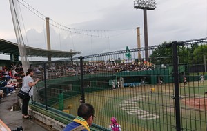 鹿窪運動公園野球場２.JPG